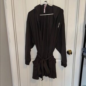 SavageXFenty Gray Hooded Robe